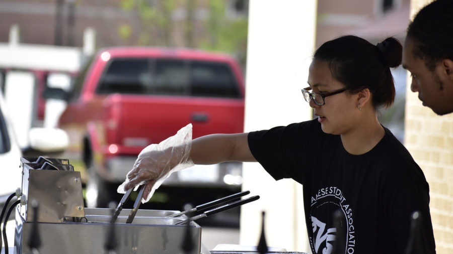 VSA members cook eggrolls during the biannual Eggroll fest on March 29, 2017.