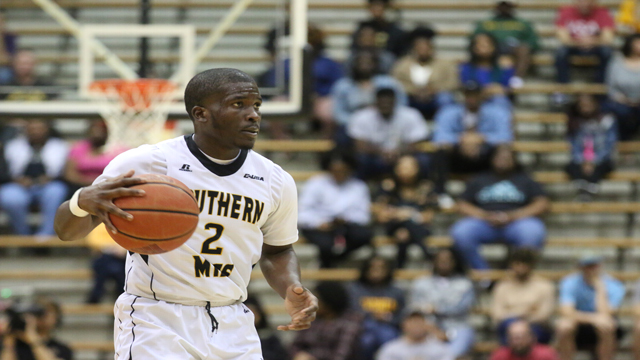 DAngelo Richardson (2) looking for a open man as the Golden Eagles defeated Charlotte 72-54.
Photo: Kenyatta S. Ross, Photo Editor