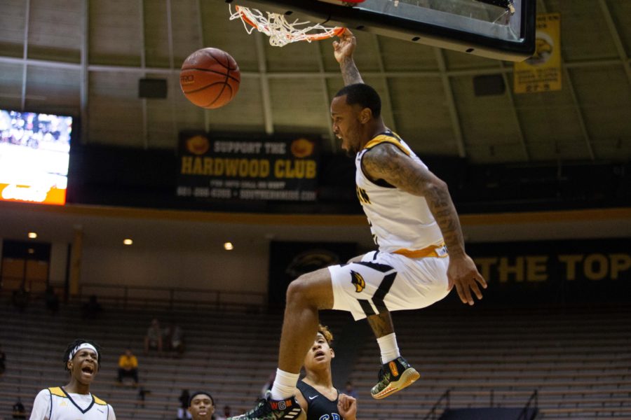 Golden Eagles conclude road trip with loss to North Texas