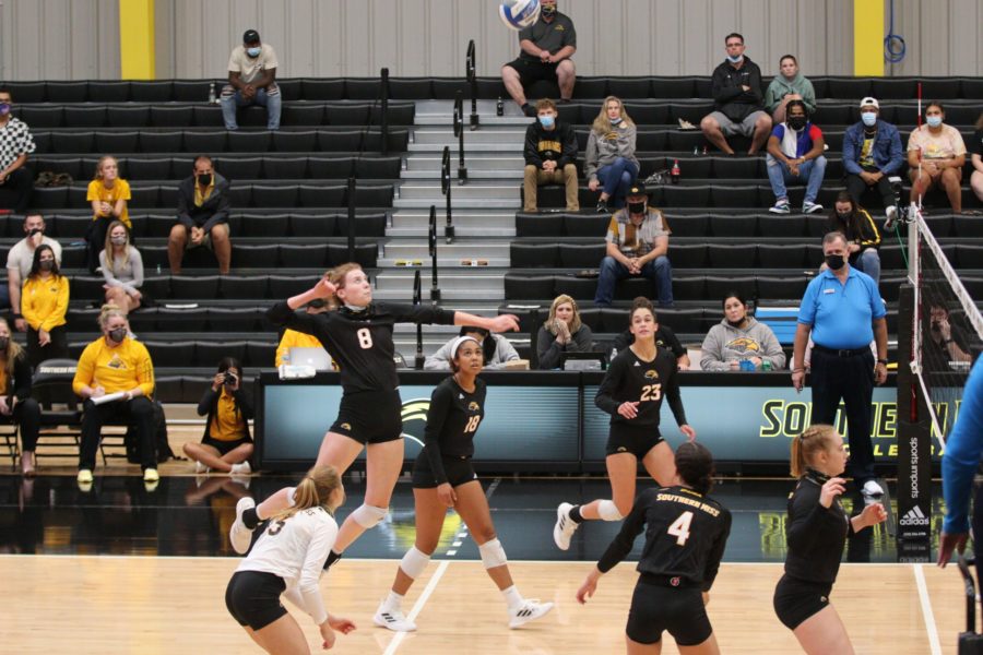 Southern Miss Volleyball sweeps Southern Miss Classic
