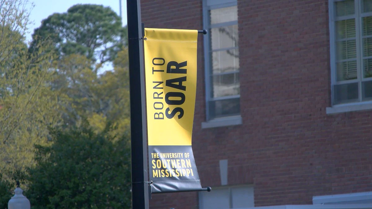 A banner on Southern Misss campus