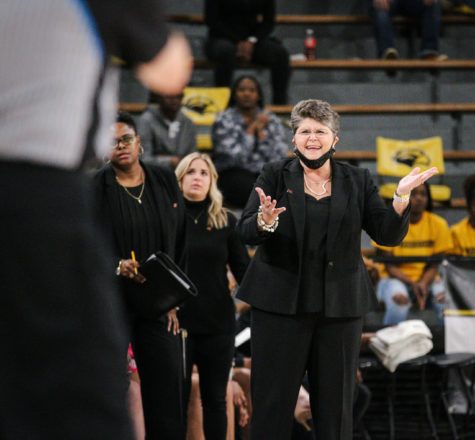 Head Coach Joye Lee-McNelis questions a call made during a game against UAB. (Photo/Charlie Luttrell)