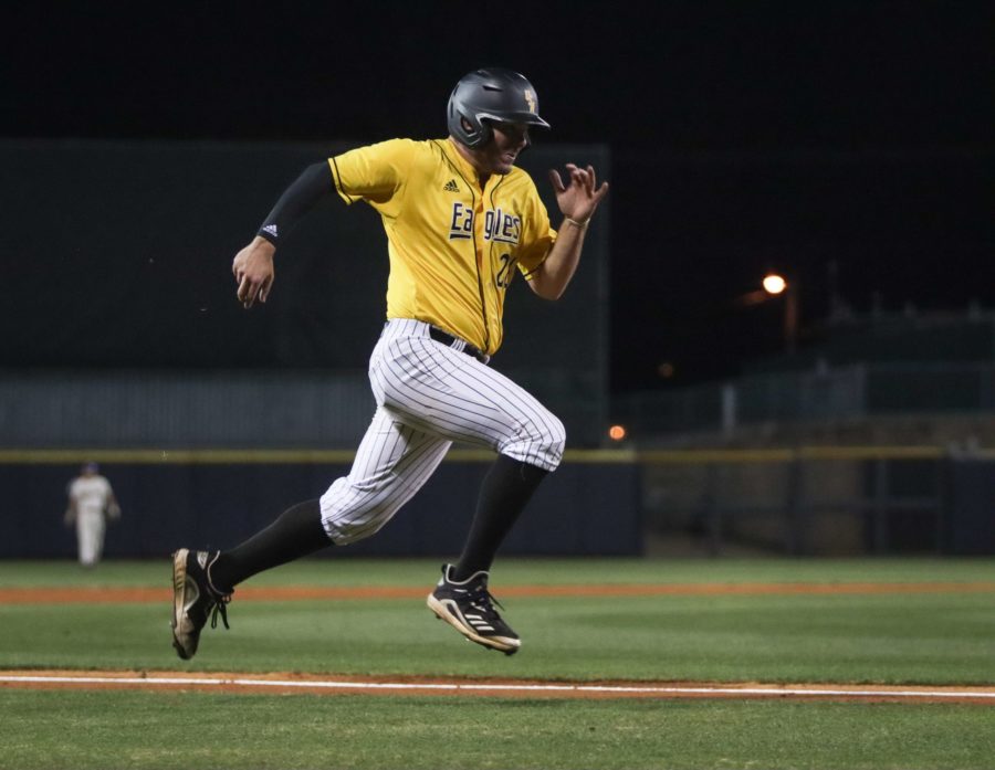 Southern Miss defeats Alabama in front of historic crowd