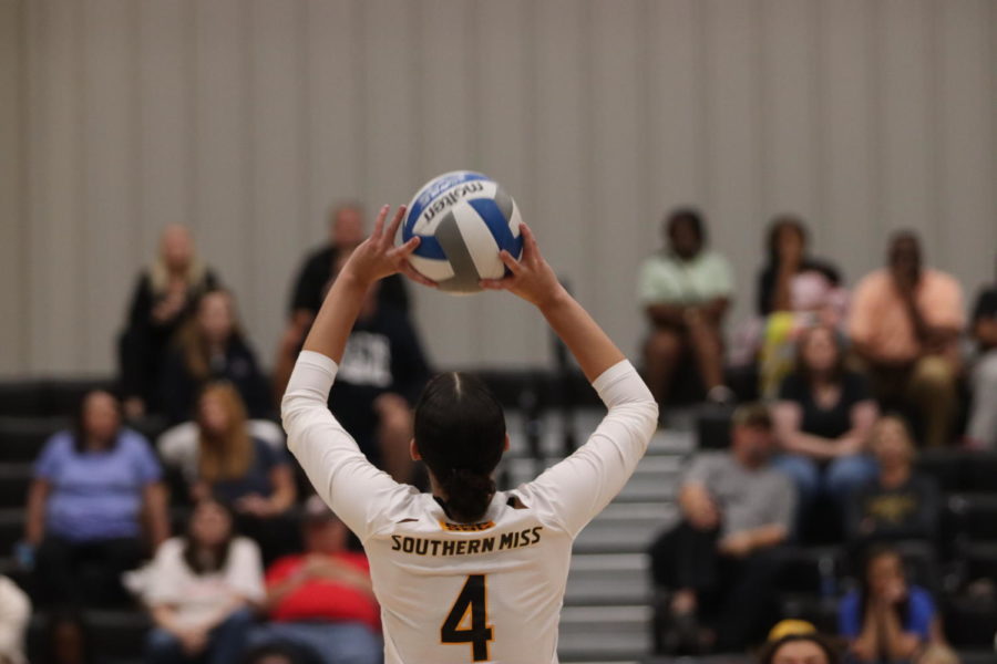 Southern Miss Volleyball splits series with South Alabama