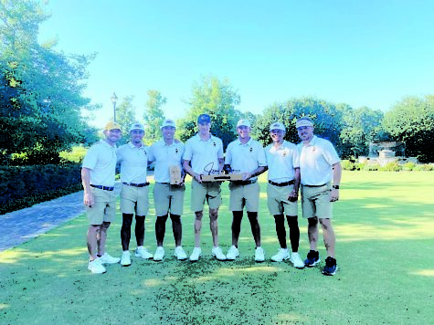 Southern Miss mens golf team celebrates after winning their first tournament of the year in September. | Courtesy of Southern Miss Athletics