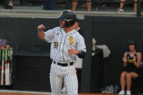 Southern Miss Golden Eagles Baseball BBQ Home Run Grill Set