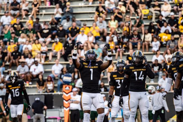 Southern Miss Grinds Out 35-10 Win Over Southeastern Louisiana