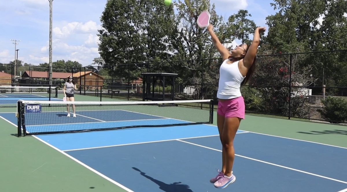 USM students Tyler Threatt and Emily Chaplin play pickleball in Hattiesburg.