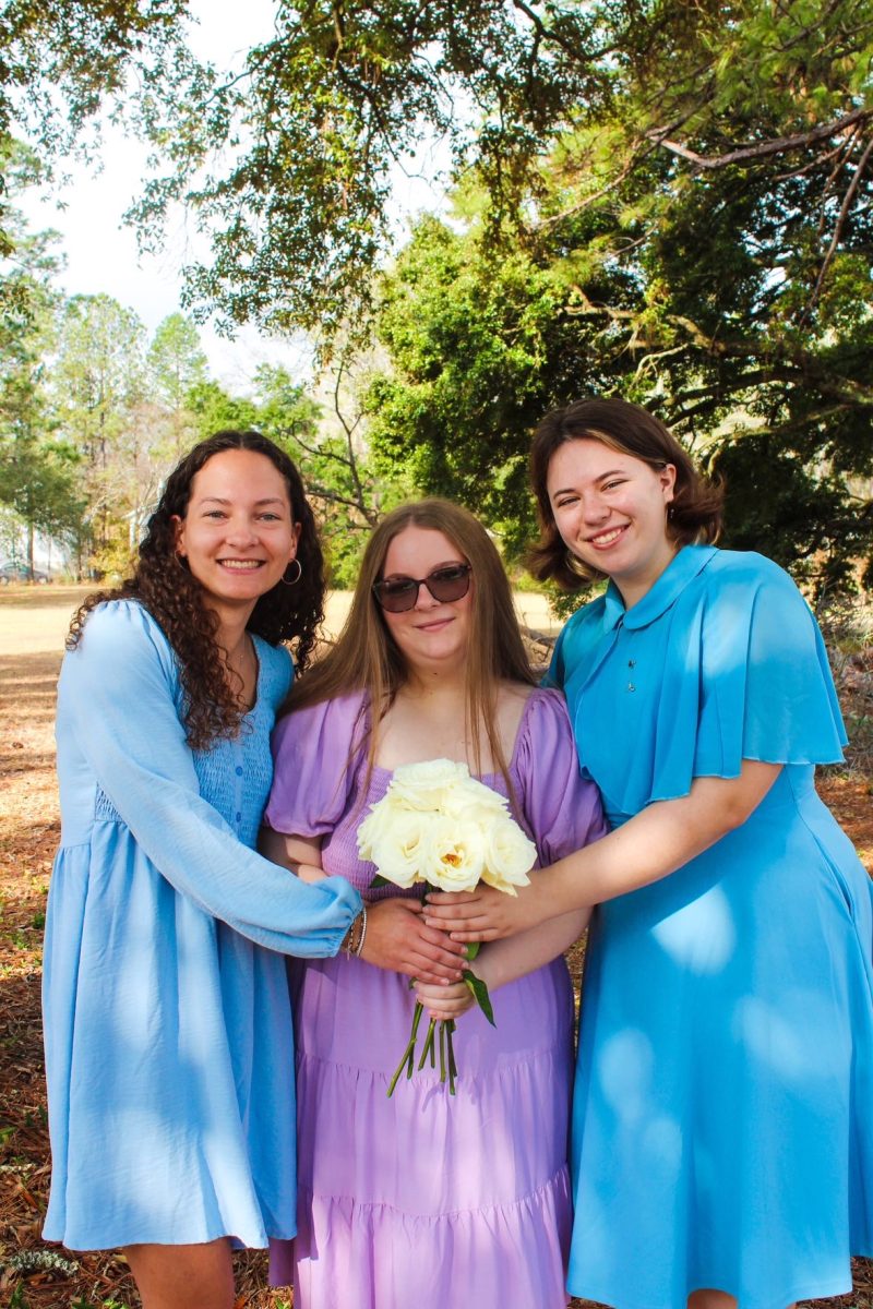 Members of Alpha Delta Pi at Southern Miss recently hosted their Roses for RMHC. 