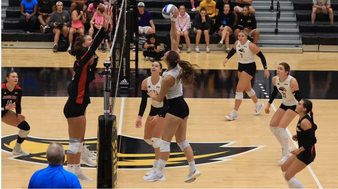 USM Volleyball won 3-2 against Arkansas State.