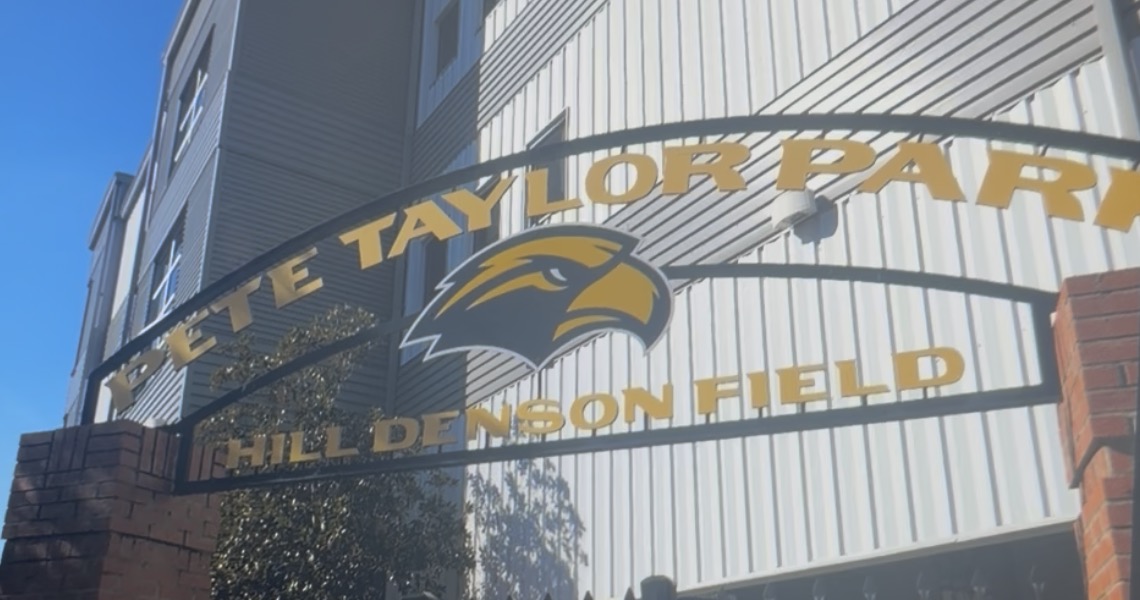 Pete Taylor Park sign.