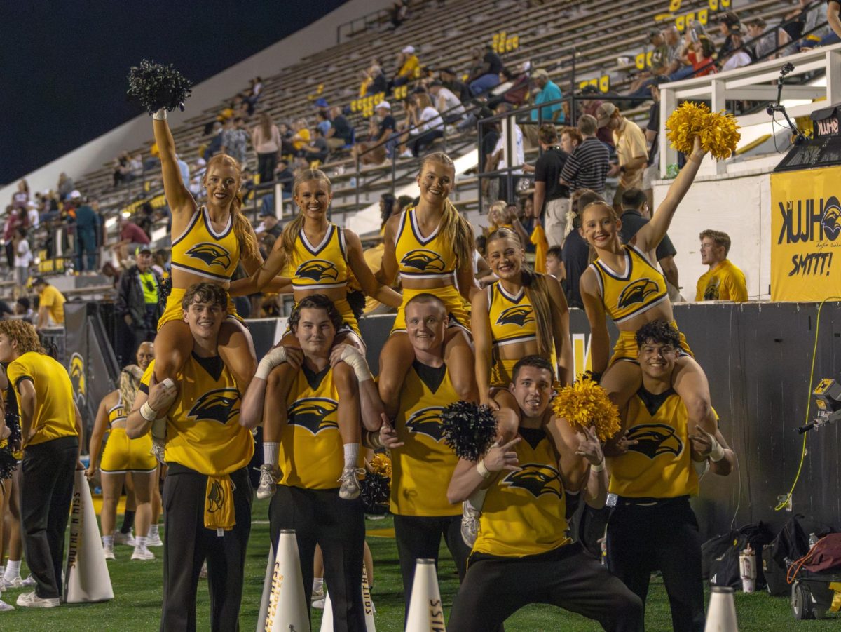 Southern Miss cheer team