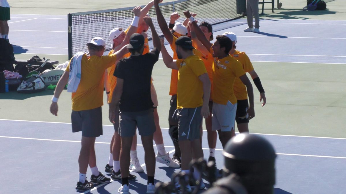 Southern Miss' men's tennis team chanting before match against Norfolk